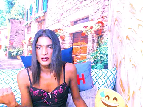 Snapshot of spicybarbie chatting on 02-20-26, 07:36 spicybarbie online show from 02-20-26, 07:36