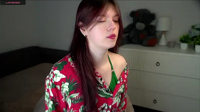 Snapshot of SelmaCarolfi chatting on 03-27-26, 01:11 SelmaCarolfi online show from 03-27-26, 01:11