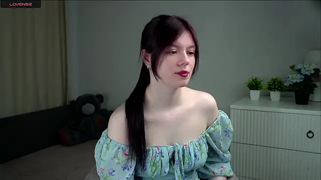 Snapshot of SelmaCarolfi chatting on 03-30-26, 01:28 SelmaCarolfi online show from 03-30-26, 01:28