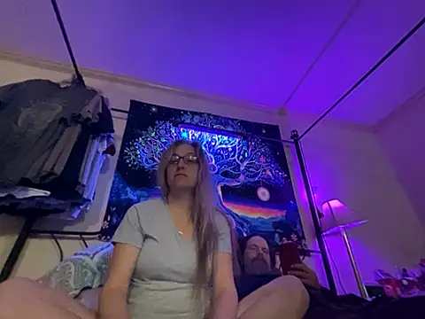 Sunflower0025 online show from 04-05-26, 01:14