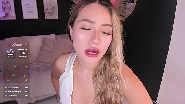 Snapshot of Isa_cortes_ chatting on 02-21-26, 01:34 Isa cortes online show from 02-21-26, 01:34