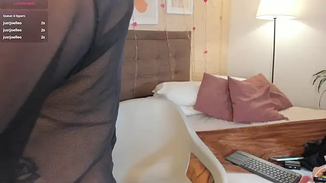 Snapshot of SalomeStorm_ chatting on 02-10-26, 01:59 SalomeStorm online show from 02-10-26, 01:59