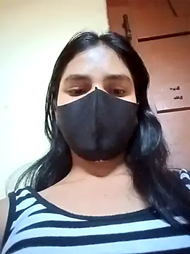Snapshot of Mahira-- chatting on 05-16-26, 06:32 Mahira-- online show from 05-16-26, 06:32