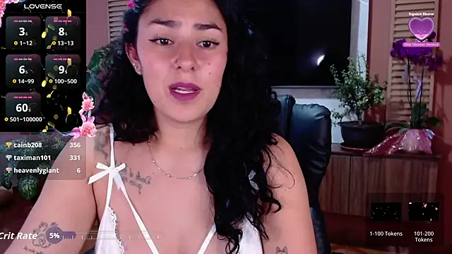 Snapshot of Iris_colette chatting on 04-06-26, 10:54 Iris colette online show from 04-06-26, 10:54