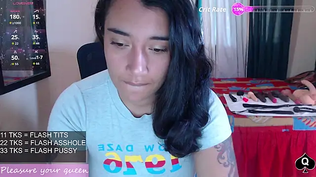 Snapshot of Robin_H00t_2 chatting on 07-11-26, 06:43 Robin H00t 2 online show from 07-11-26, 06:43