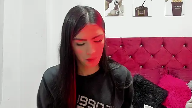 Snapshot of Isabella_Moon9 chatting on 02-10-26, 11:25 Isabella Moon9 online show from 02-10-26, 11:25