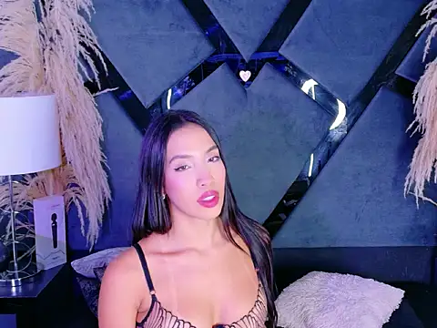 KylieWhitee online show from 02-06-26, 06:07