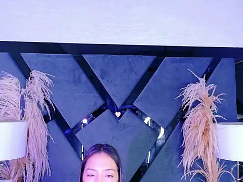 KylieWhitee online show from 02-19-26, 12:01