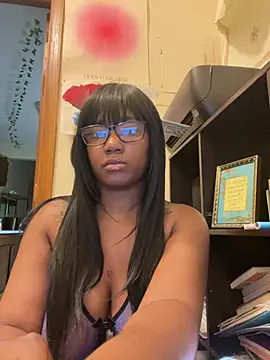 Snapshot of Ebonythroat777 chatting on 06-28-26, 04:29 Ebonythroat777 online show from 06-28-26, 04:29