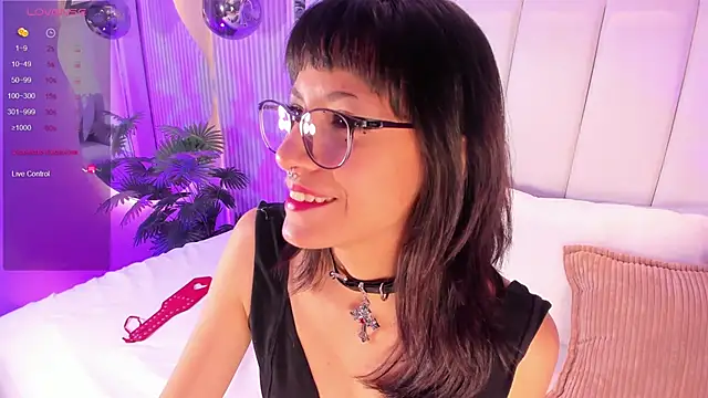 Snapshot of ViolettaColinss chatting on 02-27-26, 11:54 ViolettaColinss online show from 02-27-26, 11:54