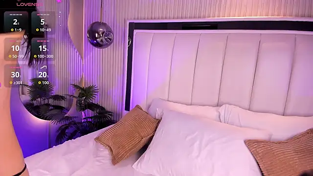 ViolettaColinss online show from 03-31-26, 11:32