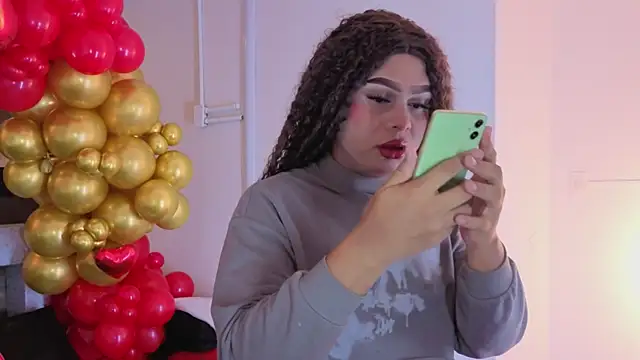 Snapshot of megara_hott chatting on 02-06-26, 02:20 megara hott online show from 02-06-26, 02:20