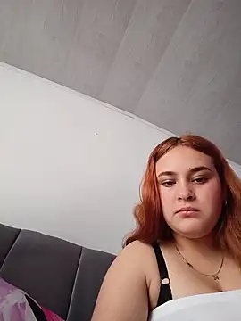 Snapshot of katty_42 chatting on 06-09-26, 07:47 katty 42 online show from 06-09-26, 07:47