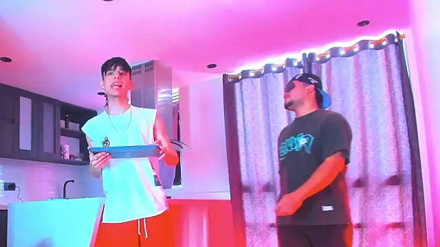 Snapshot of TheBatMansion chatting on 02-16-26, 08:05 TheBatMansion online show from 02-16-26, 08:05