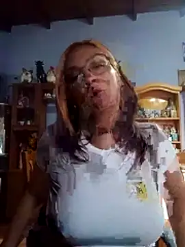 Snapshot of kuramaqueen chatting on 04-04-26, 09:34 kuramaqueen online show from 04-04-26, 09:34