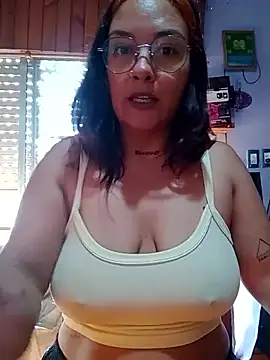 Snapshot of kuramaqueen chatting on 04-13-26, 11:48 kuramaqueen online show from 04-13-26, 11:48