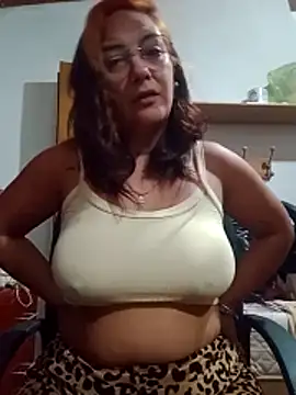 Snapshot of kuramaqueen chatting on 04-16-26, 08:04 kuramaqueen online show from 04-16-26, 08:04
