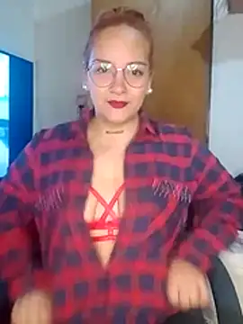 Snapshot of kuramaqueen chatting on 05-28-26, 04:43 kuramaqueen online show from 05-28-26, 04:43
