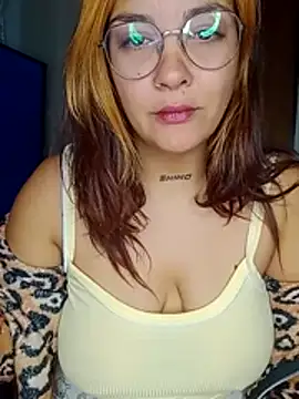 Snapshot of kuramaqueen chatting on 06-27-26, 01:43 kuramaqueen online show from 06-27-26, 01:43