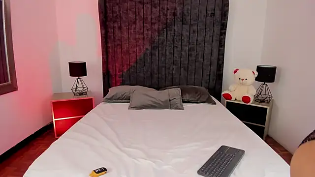 Zoe Banx online show from 05-23-26, 07:46