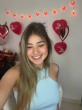 Snapshot of sweetlove- chatting on 02-16-26, 09:55 sweetlove- online show from 02-16-26, 09:55