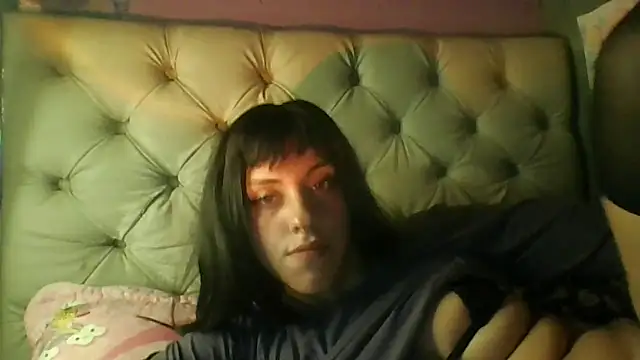 Snapshot of mimi_miauu chatting on 05-06-26, 03:24 mimi miauu online show from 05-06-26, 03:24