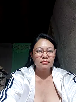 Snapshot of hotpinay_45 chatting on 02-20-26, 08:09 hotpinay 45 online show from 02-20-26, 08:09