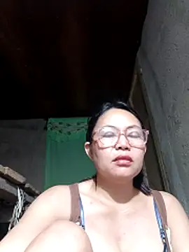 Snapshot of hotpinay_45 chatting on 02-23-26, 09:50 hotpinay 45 online show from 02-23-26, 09:50