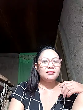 Snapshot of hotpinay_45 chatting on 02-25-26, 06:12 hotpinay 45 online show from 02-25-26, 06:12