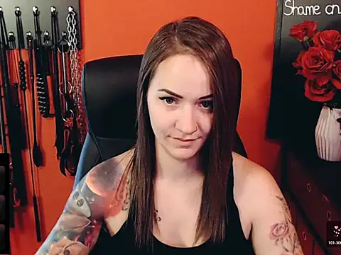 Snapshot of _MissJaneWarren_ chatting on 05-20-26, 04:29 MissJaneWarren online show from 05-20-26, 04:29