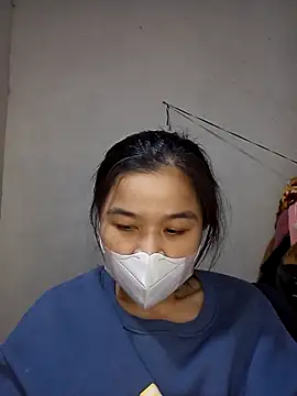 Snapshot of Daisy-lusia2026 chatting on 02-19-26, 03:19 Daisy-lusia2026 online show from 02-19-26, 03:19