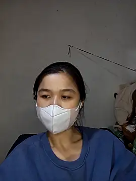 Daisy-lusia2026 online show from 04-13-26, 02:22