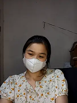 Snapshot of Daisy-lusia2026 chatting on 04-28-26, 02:33 Daisy-lusia2026 online show from 04-28-26, 02:33