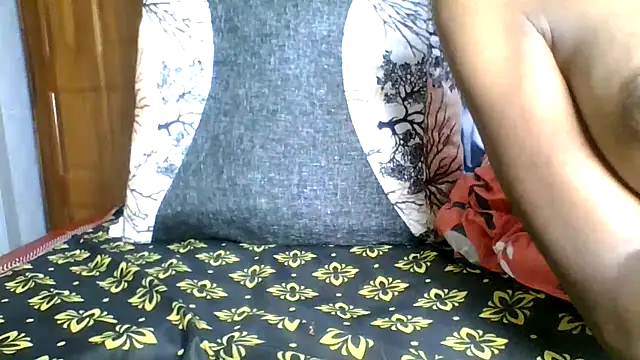 Snapshot of Littlegoddess19 chatting on 04-29-26, 02:59 Littlegoddess19 online show from 04-29-26, 02:59