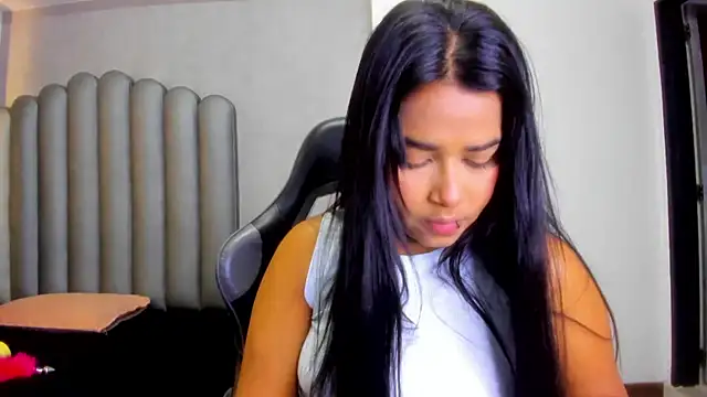 Snapshot of Shirleytaylor- chatting on 02-26-26, 11:31 Shirleytaylor- online show from 02-26-26, 11:31