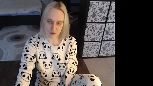 Snapshot of Your_guilty_pleasure1 chatting on 02-07-26, 12:42 Your guilty pleasure1 online show from 02-07-26, 12:42