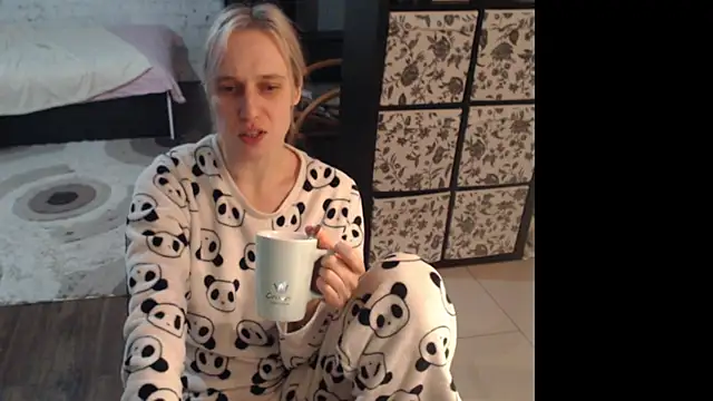 Snapshot of Your_guilty_pleasure1 chatting on 02-19-26, 02:18 Your guilty pleasure1 online show from 02-19-26, 02:18