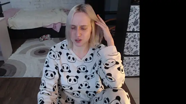 Snapshot of Your_guilty_pleasure1 chatting on 02-20-26, 12:49 Your guilty pleasure1 online show from 02-20-26, 12:49