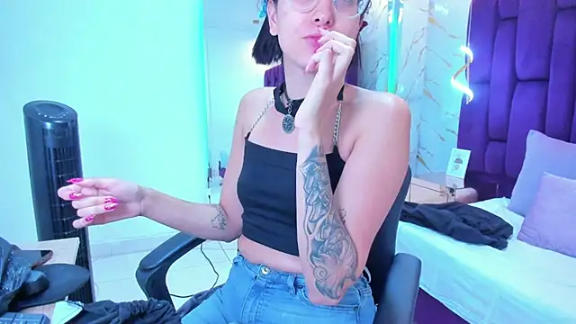 crystalstonee online show from 02-17-26, 10:05