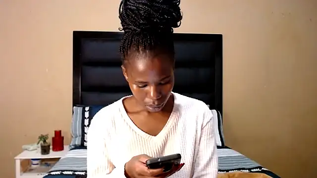 Snapshot of AppleAsss chatting on 02-24-26, 12:25 AppleAsss online show from 02-24-26, 12:25