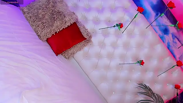 Snapshot of Baby_Lumina chatting on 02-15-26, 04:42 Baby Lumina online show from 02-15-26, 04:42