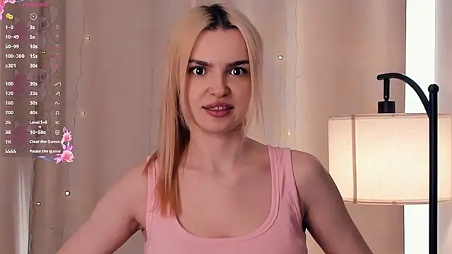 Snapshot of PatricePerlow chatting on 02-18-26, 07:48 PatricePerlow online show from 02-18-26, 07:48