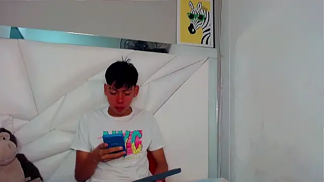 Liarr  online show from 04-10-26, 08:13