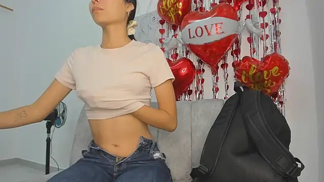 Snapshot of velvetluna_ chatting on 02-20-26, 11:11 velvetluna online show from 02-20-26, 11:11