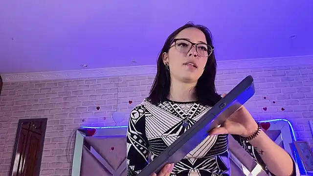 HarperrWest online show from 03-19-26, 08:13