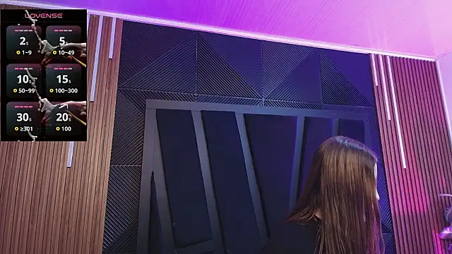 Hanna Becker  online show from 02-16-26, 11:28