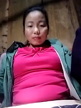 Snapshot of Ella-aa chatting on 02-20-26, 06:37 Ella-aa online show from 02-20-26, 06:37