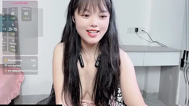 Snapshot of xianxian-baby chatting on 03-10-26, 02:49 xianxian-baby online show from 03-10-26, 02:49