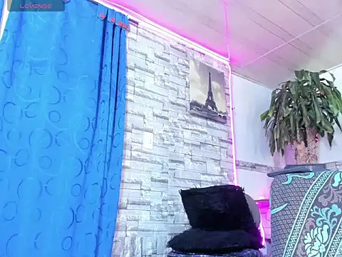 Snapshot of kattaleya_hot chatting on 02-28-26, 01:45 kattaleya hot online show from 02-28-26, 01:45