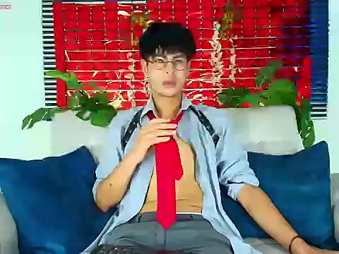 Snapshot of ThiiagoSaeenz chatting on 02-19-26, 03:30 ThiiagoSaeenz online show from 02-19-26, 03:30